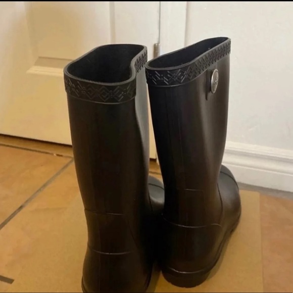 UGG Sienna Matter Women Black Rain Boots - Picture 6 of 6